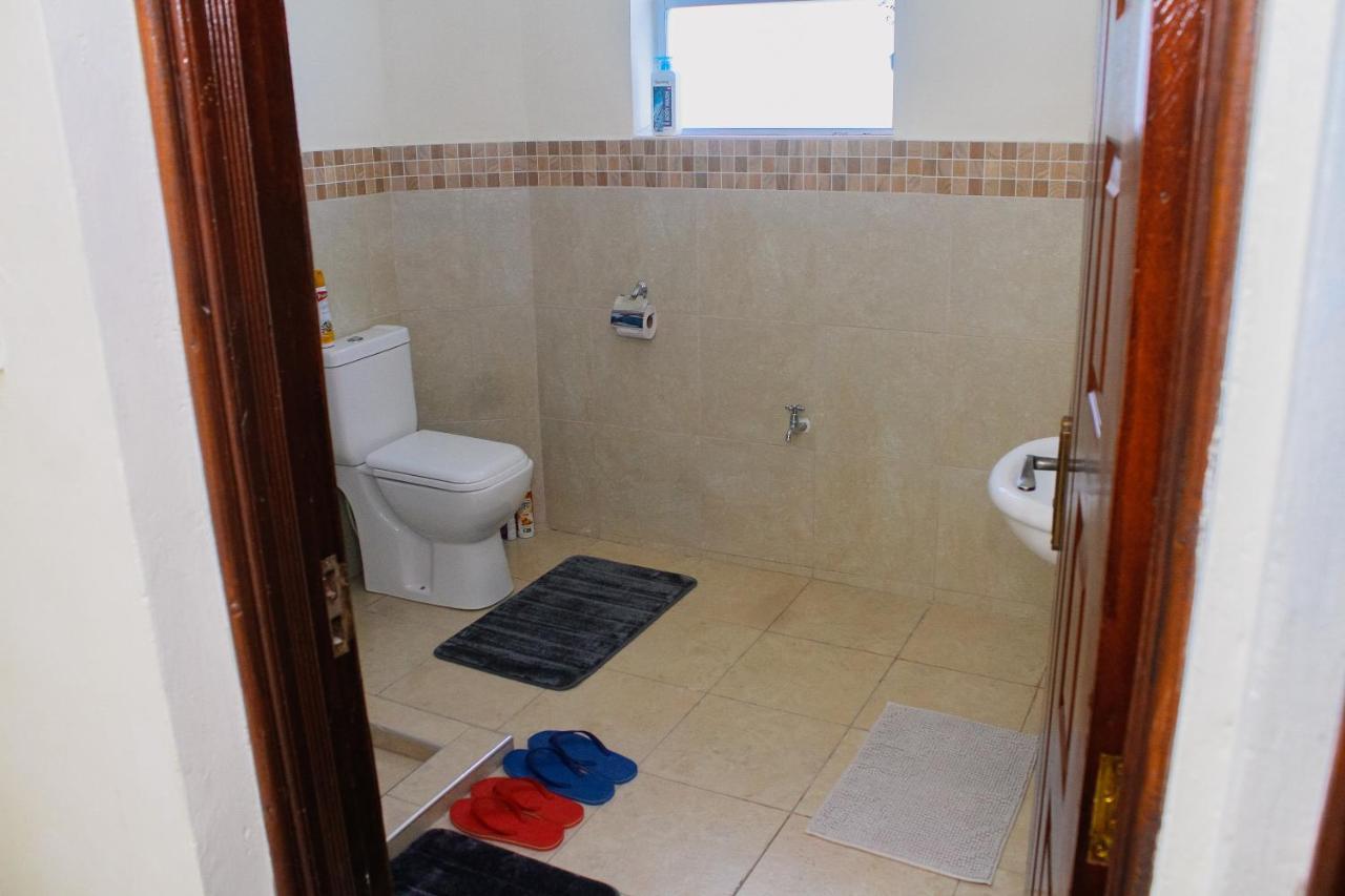 Twin Palms Apartments, Bamburi, Mombasa Exterior photo