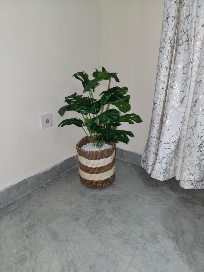 Twin Palms Apartments, Bamburi, Mombasa Exterior photo