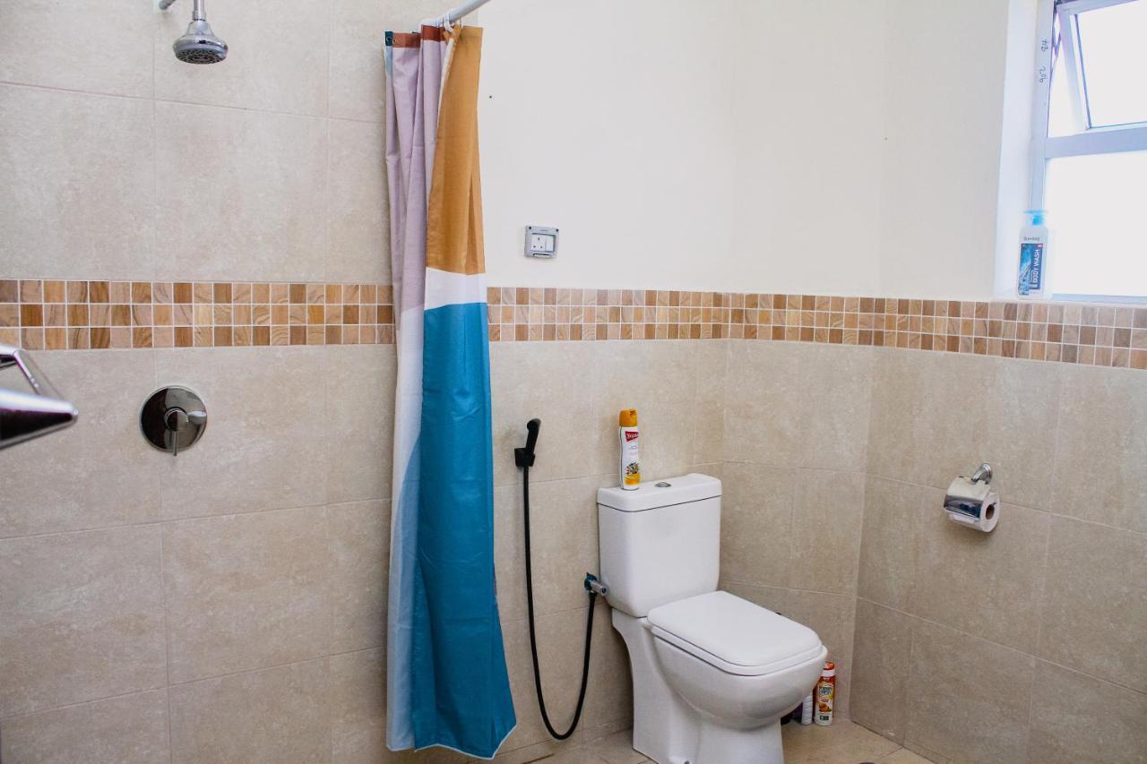 Twin Palms Apartments, Bamburi, Mombasa Exterior photo